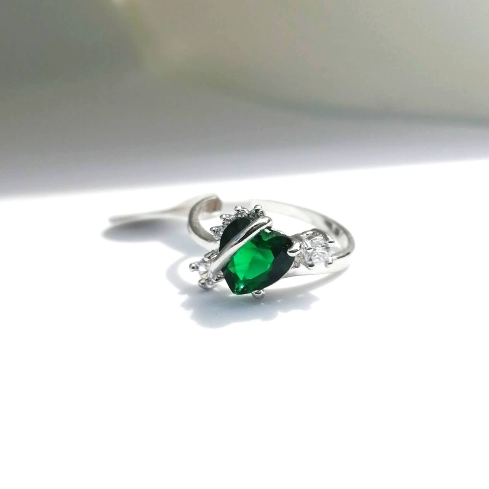 14k Real White Gold Plated Ring Silver Green 8.5 US